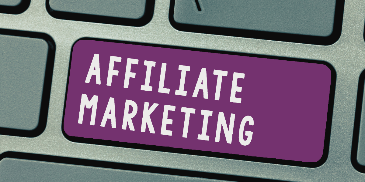 image with the text "affiliate marketing" to help discuss the topic of using ShopMy vs LTK as an affiliate marketing platform